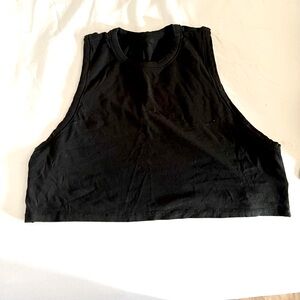 Skims cropped tank. Size large.